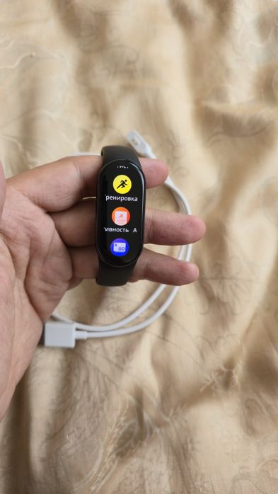 Продаётся Mi band 9
