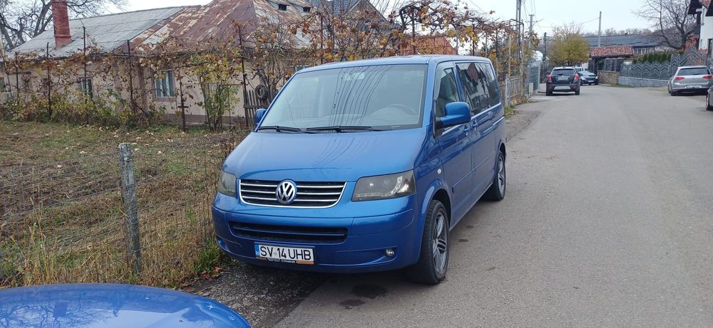 Vând vw multivan