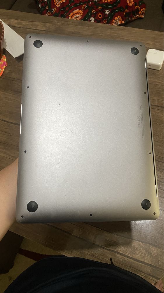 Macbook Air M1, 8/256 Gb, 13,3 inch