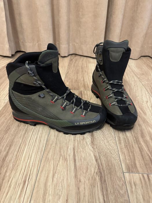 Турестически обувки La sportiva