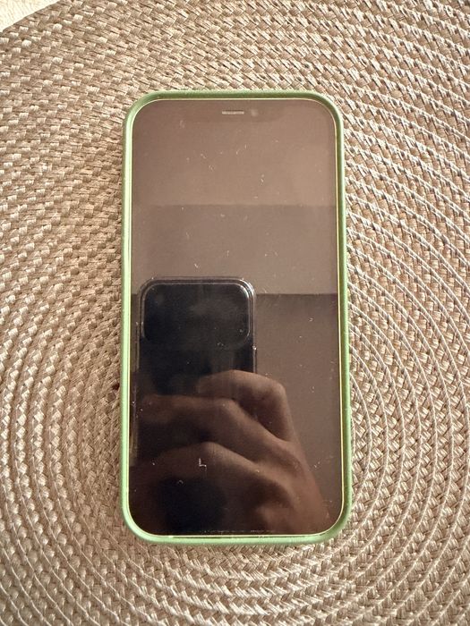 iPhone 12 128GB с минимални забележки