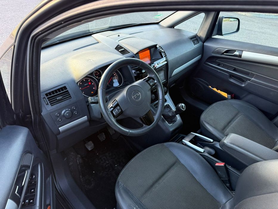 Opel Zafira ~ 2012 ~ Euro 5 ~ 1.7 Diesel