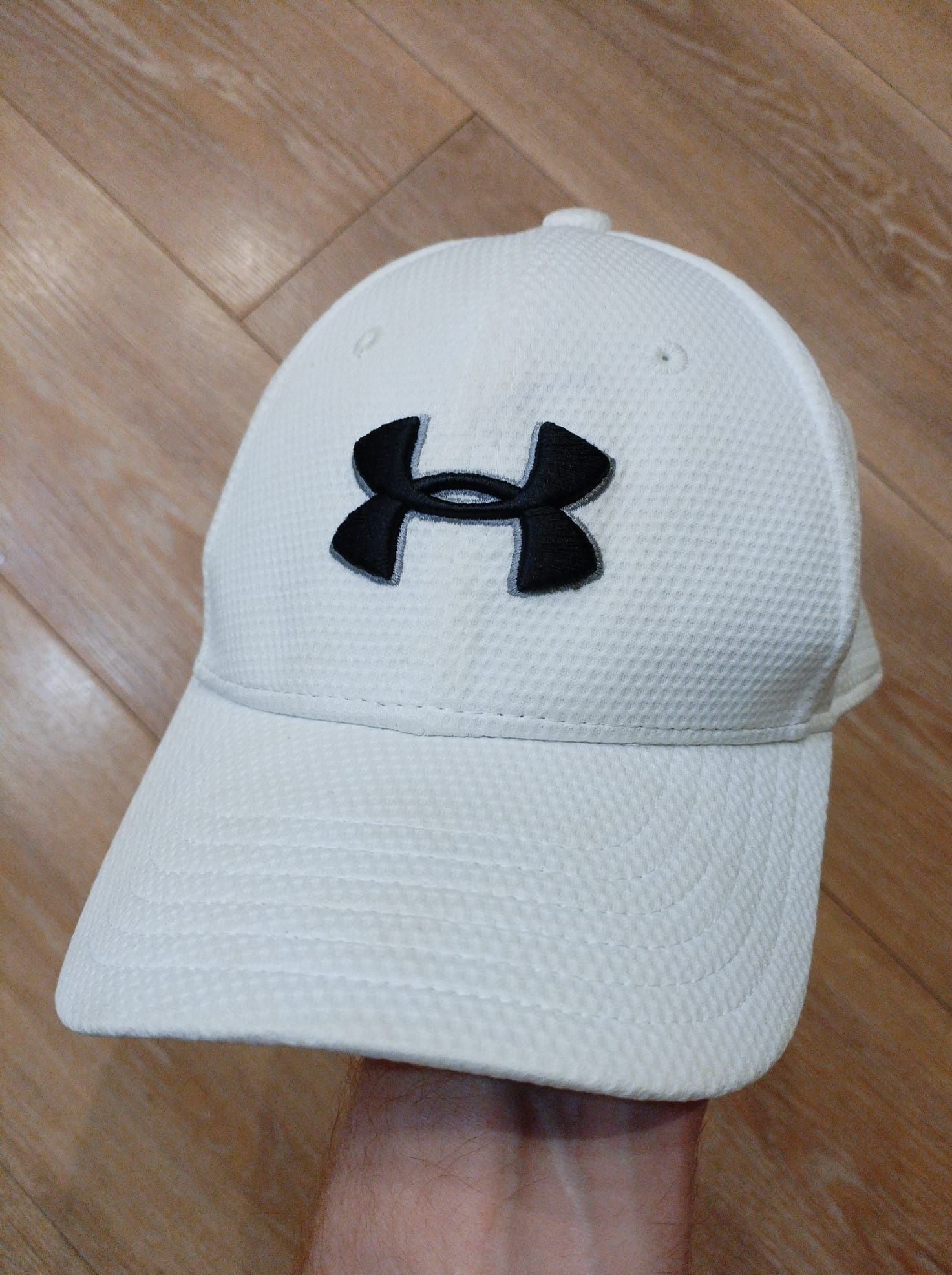 Under armour шапка Мъжки оригинален 
Бих искала
