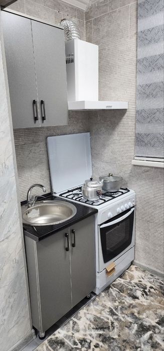 Срочный сдаётся квартира шайхонтохур район МАЦИВ жарарик 2 комнита