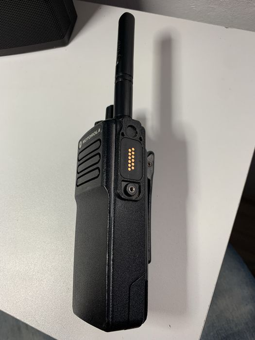 Statie Radio UHF Motorola DP4400e Statie Emisie Receptie