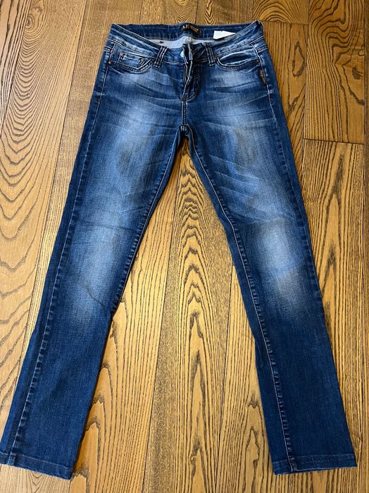 Дамски дънки Armany Jeans 27