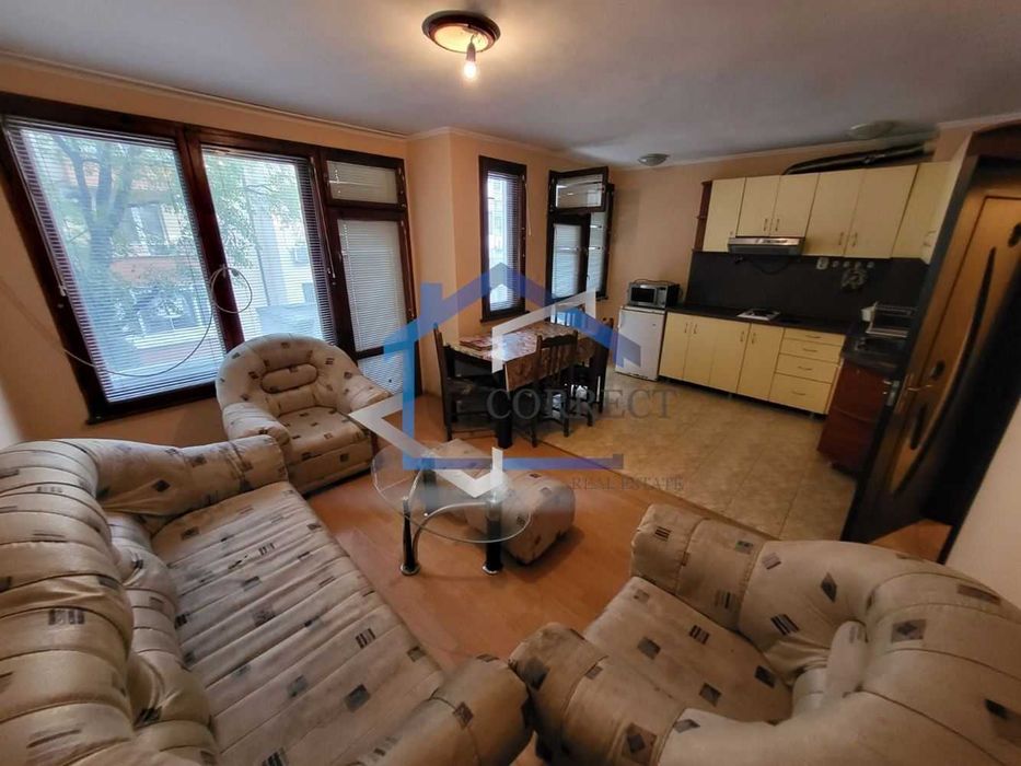 Дава се под наем Двустаен апартамент в Варна, Център - 68 кв.м за 372.3 € - Снимка #1