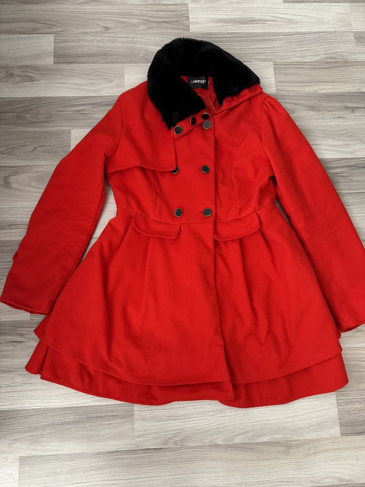 Дамско елегантно червено палто