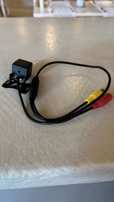 Camera marsalier cu leduri