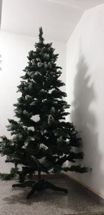 Brad artificial nins 220 cm