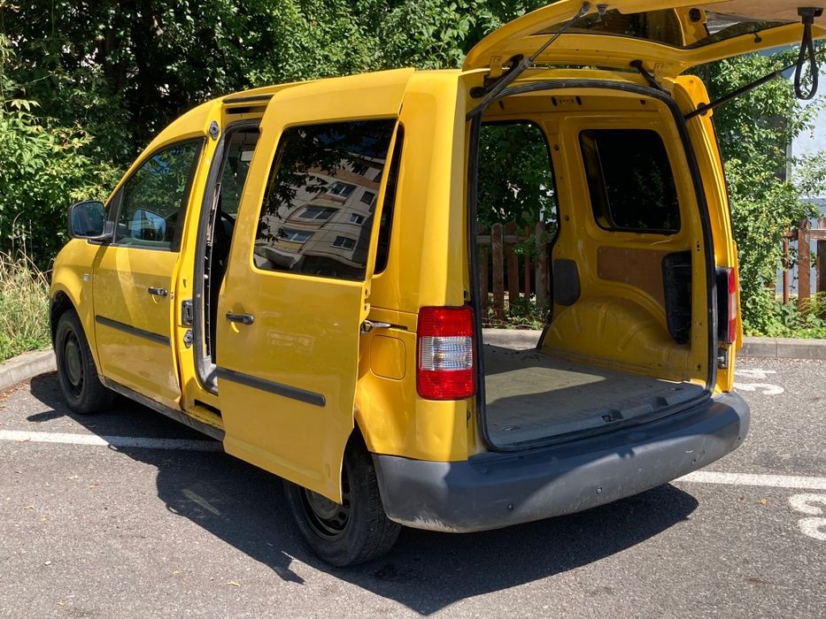Vând Vw Caddy-2007 ; 2.0 Diesel