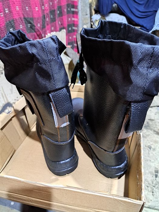 Сапоги рабочии .