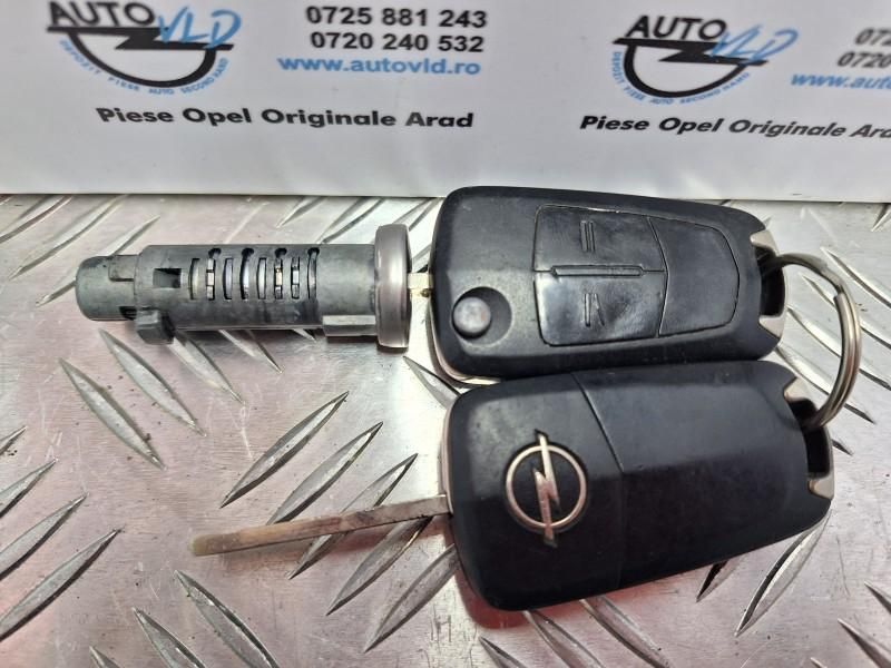 Contact pornire cu 2 chei Opel Vectra C facelift