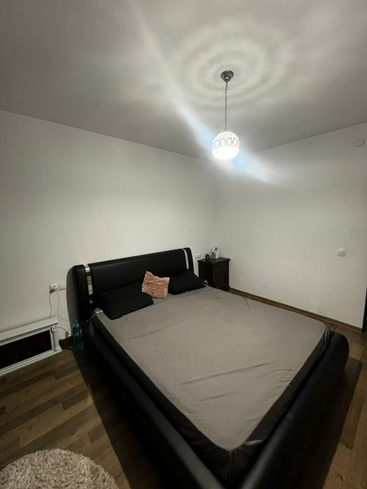 Apartament de închiriat
