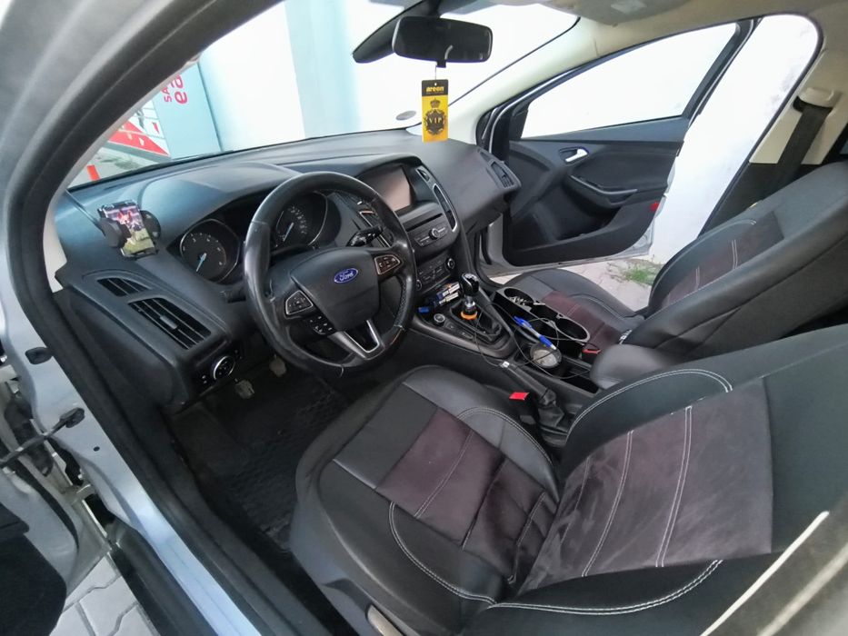 Vând Ford focus mk3 1.6 diesel 2015 tdci