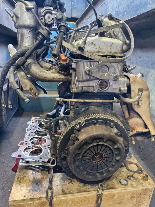 Двигател на части Mitsubishi