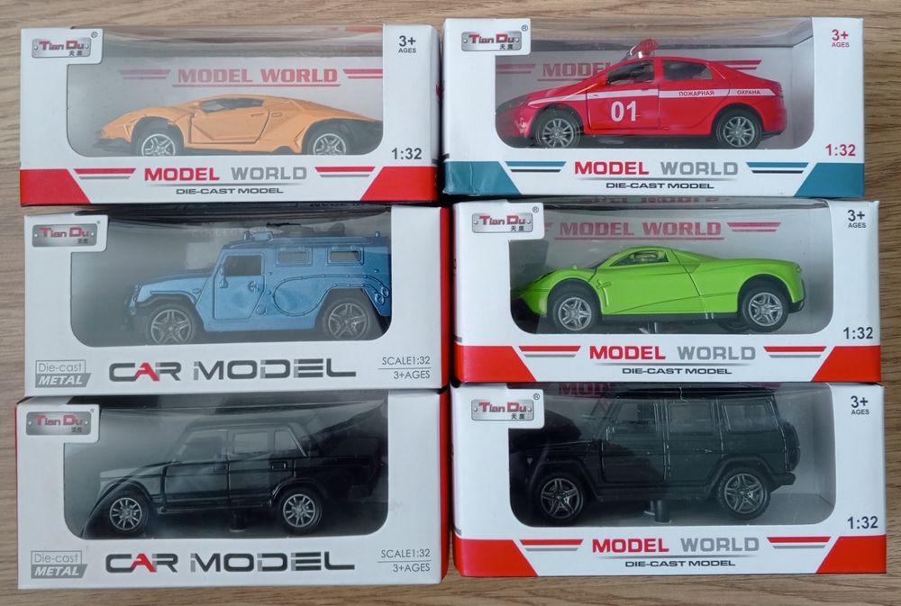 Моделька машинка металлическая