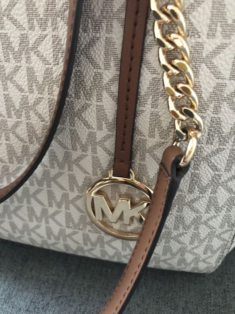 Оригинална чанта Michael Kors