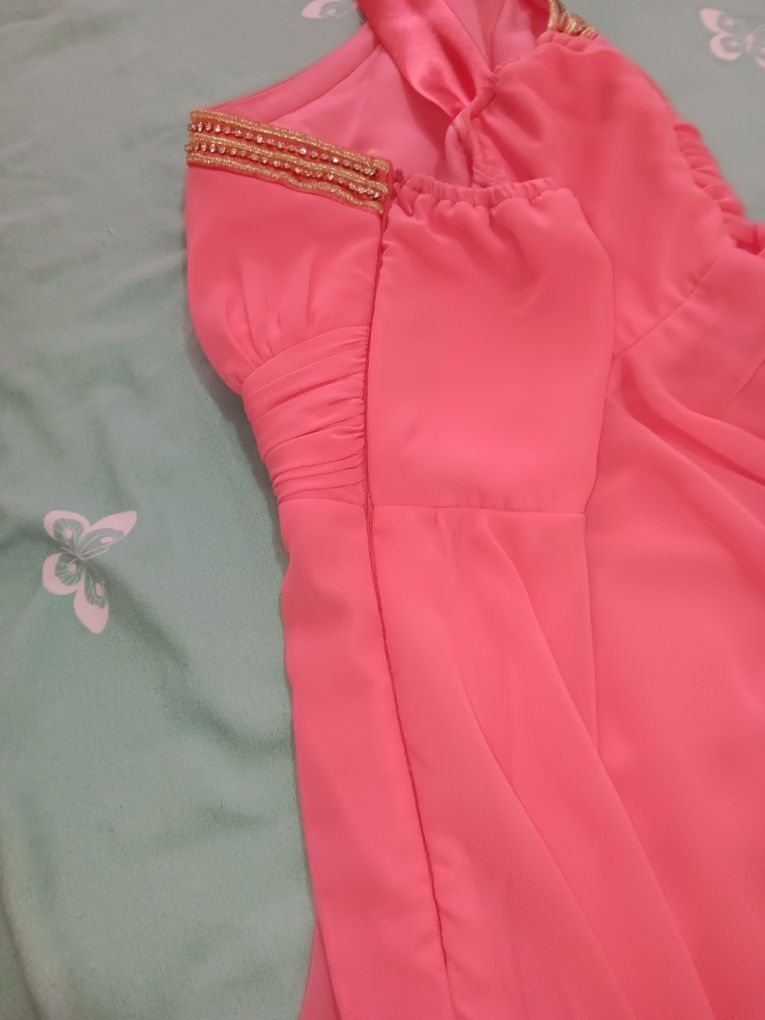 Rochie de zi elegantă