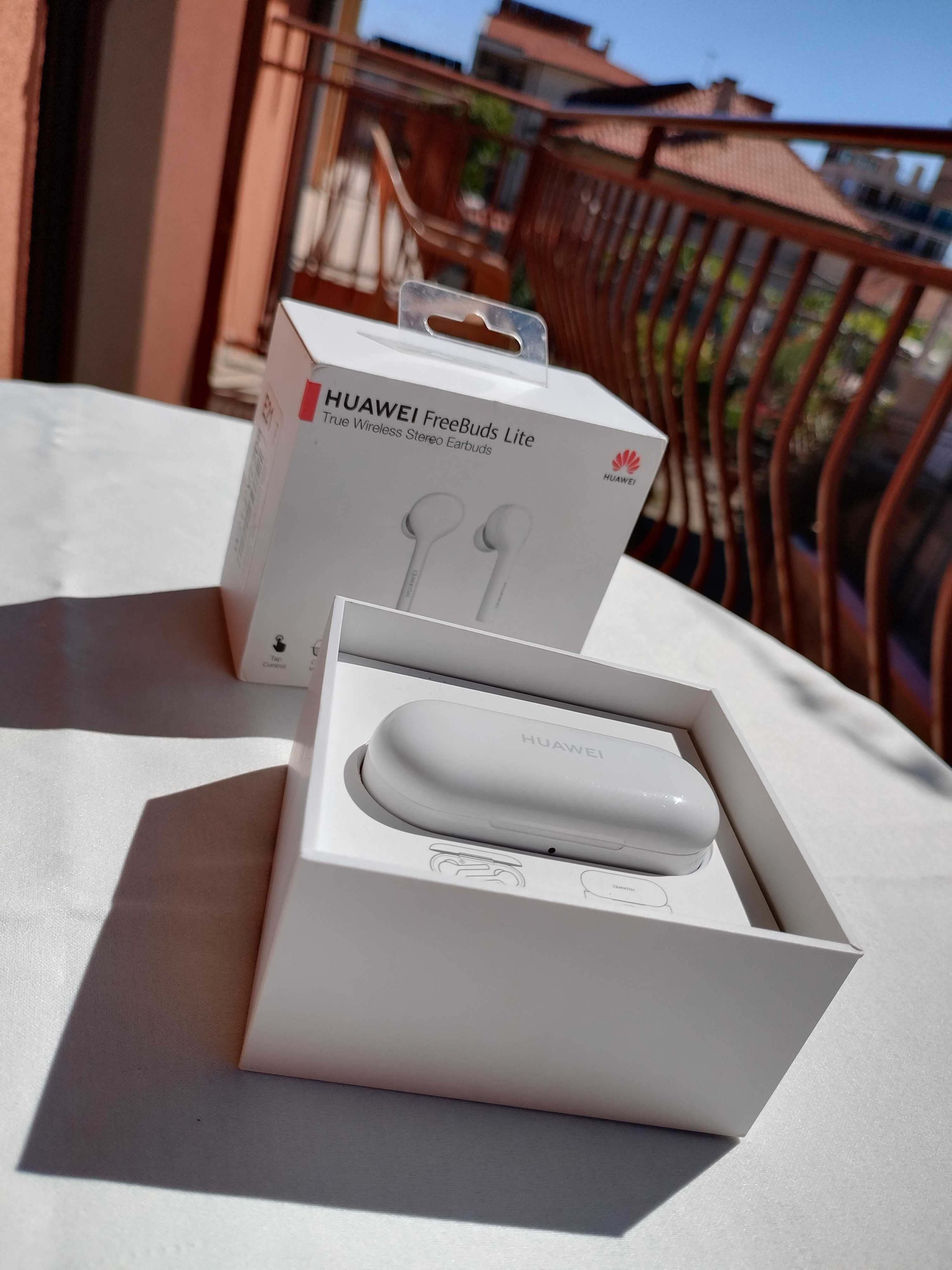 Безжични слушалки Huawei FreeBuds Lite