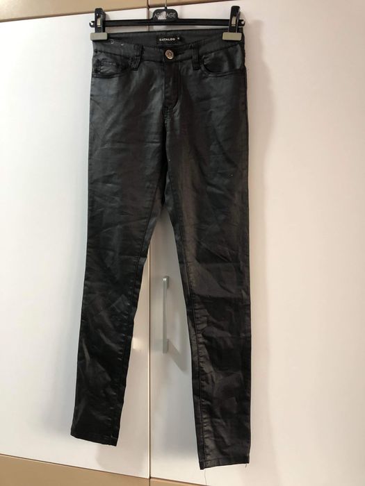 Pantaloni marimea S (10 lei bucata)