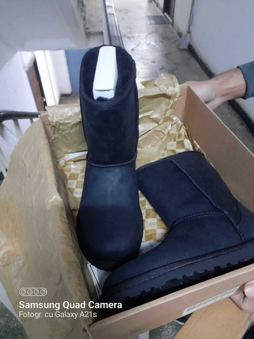 Cizme dama UGG Classic Short Leather