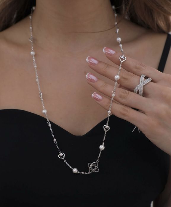 Серебро 925 пробы. Сотуар и серьги. Новый.