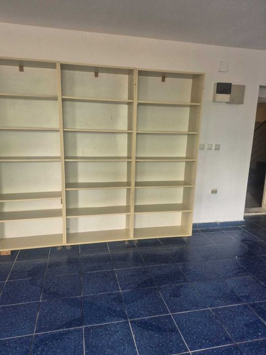 Inchiriez spațiu utvin