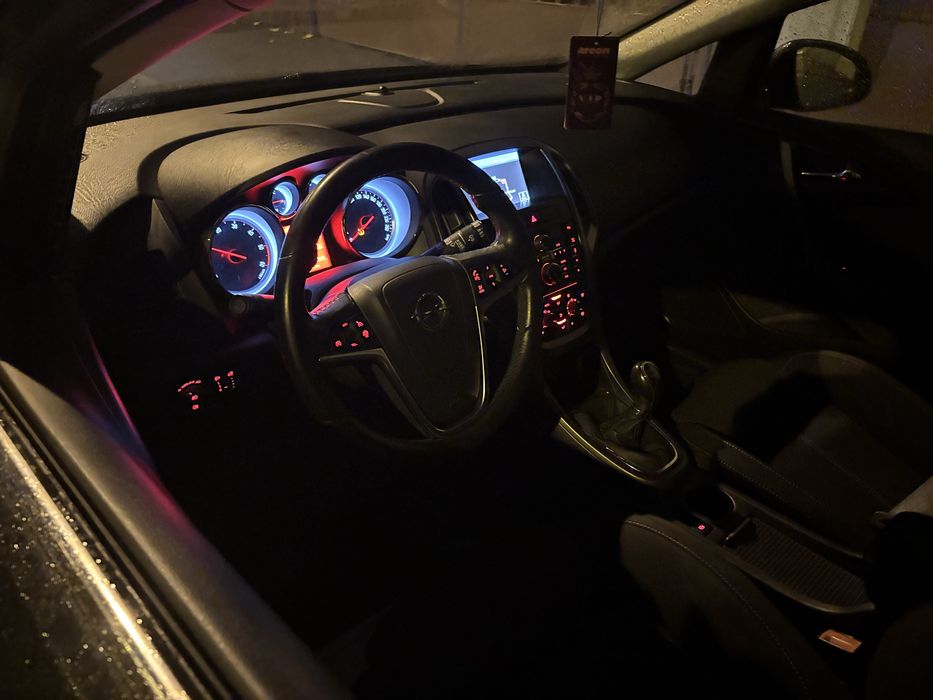 Opel Astra J  Facelift/Euro 6 /2015 / Distibutie schimbata /Led