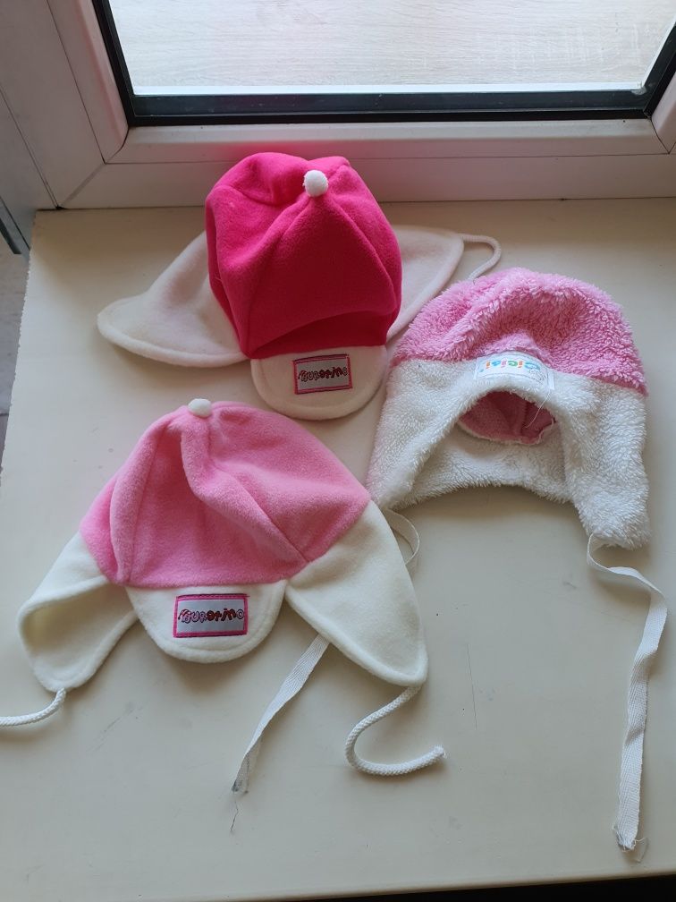 Весенняя шапка для новорождённых