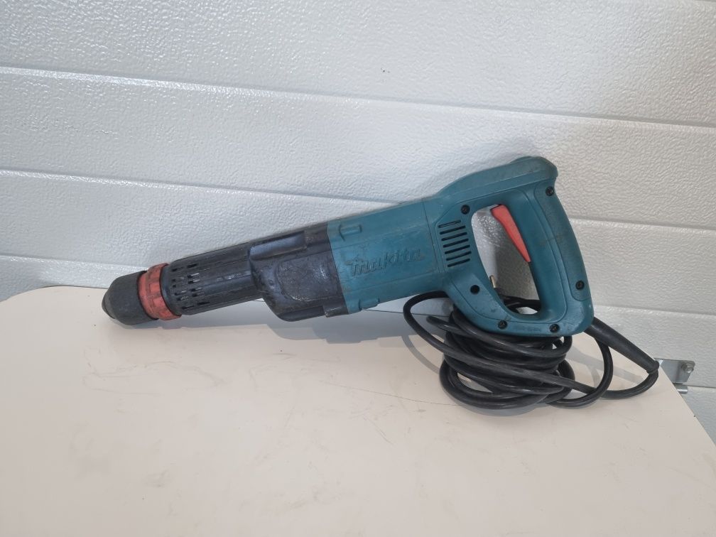 Makita къртач sds+