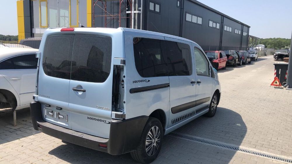 Dezmembram Peugeot Expert 1.6 D an fabr 2009