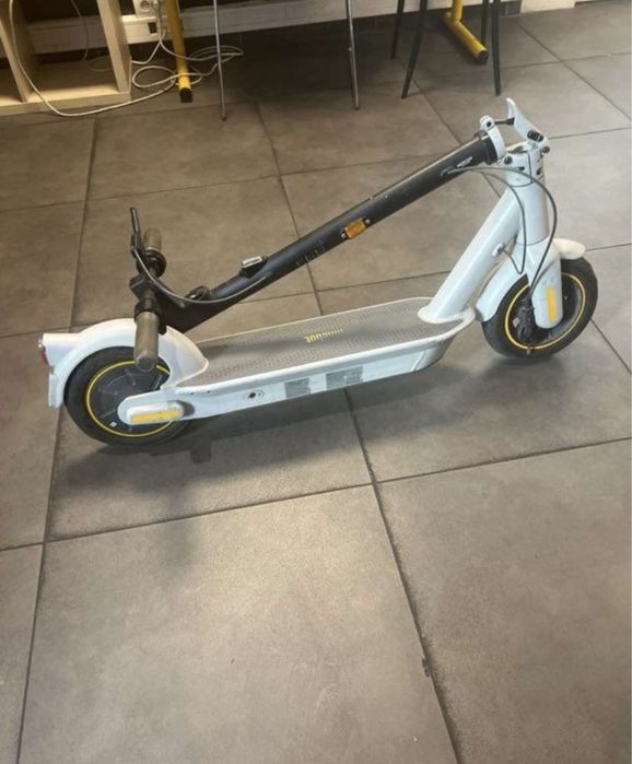 Trotineta electrica Ninebot