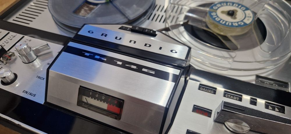 Магнетофон Grundig TK146