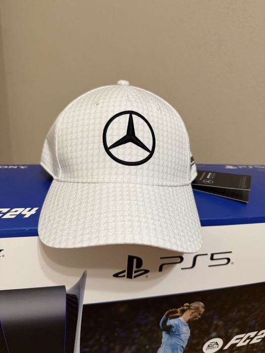 AMG Petronas F1 Team Hamilton Шапка