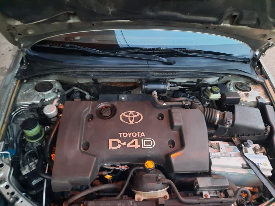 Vand Toyota Avensis 2.0d, FULL OPTIONS,acte val, fiscal la SUPER PRET!