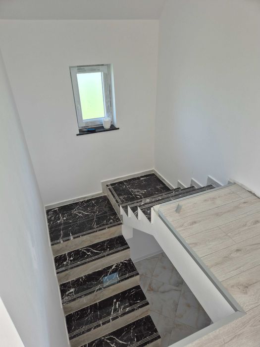 Casa Individuala de Vanzare LANISTE Burdujeni