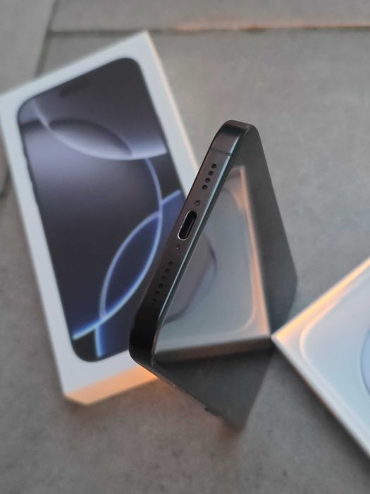 iPhone 16 Pro Max 256GB bateria 100%