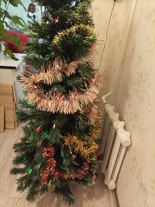 Ёлка новогодняя с подсветкой