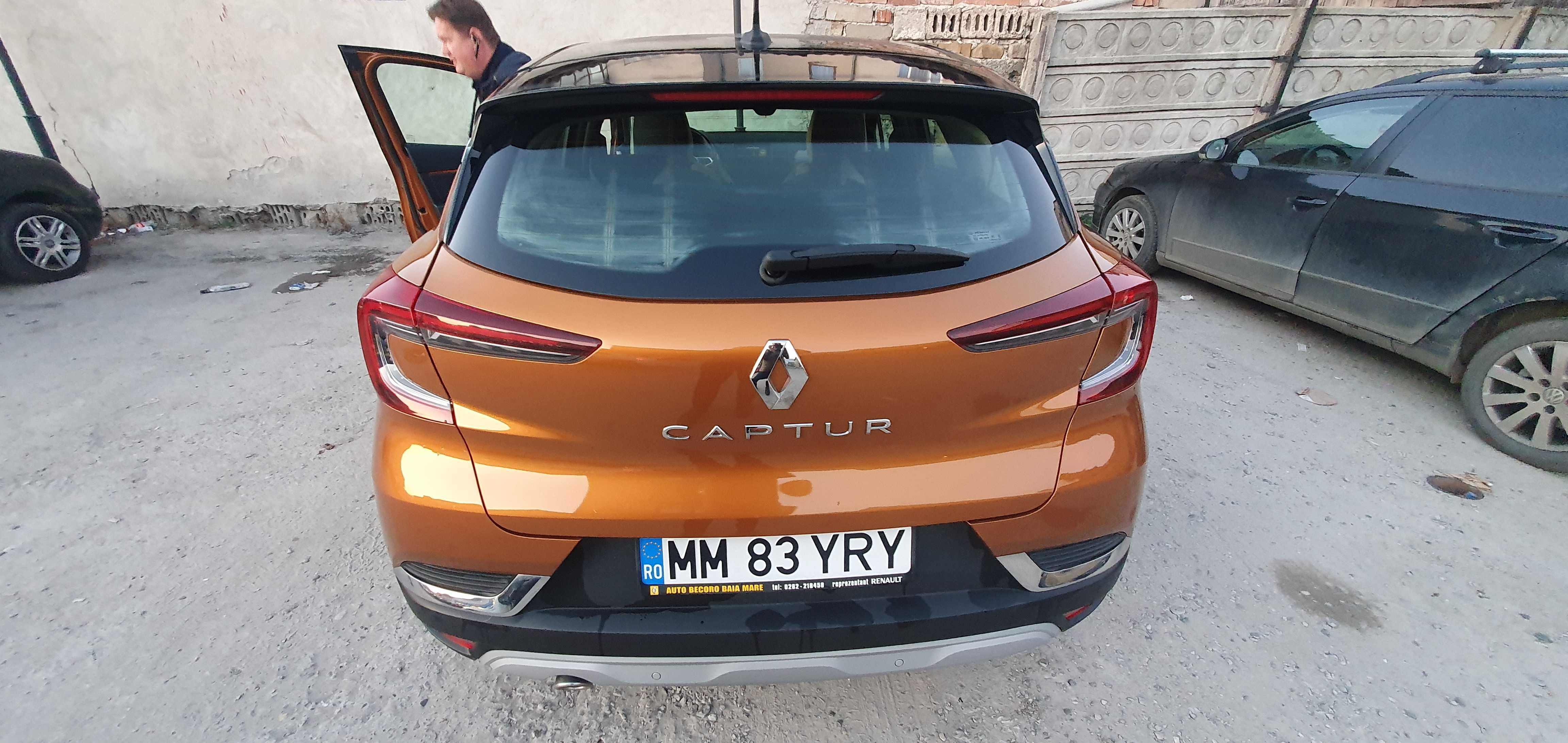 Noul Captur  1,4 intens