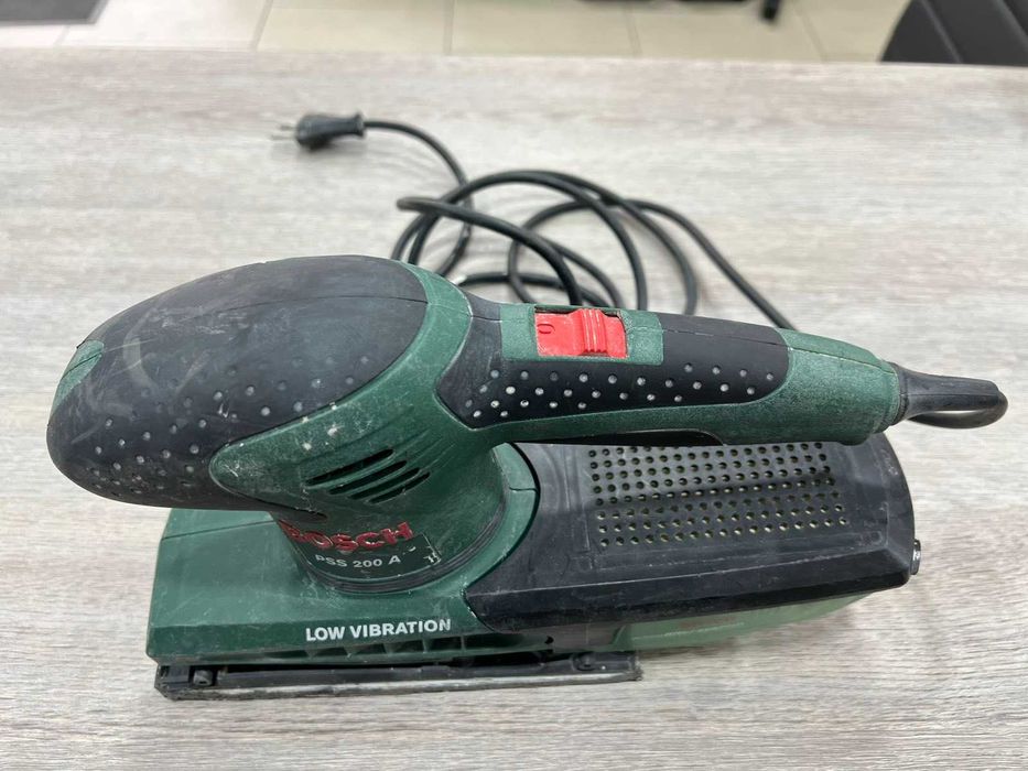 Електрическа шлайфмашина Bosch PSS 200 A, 230V