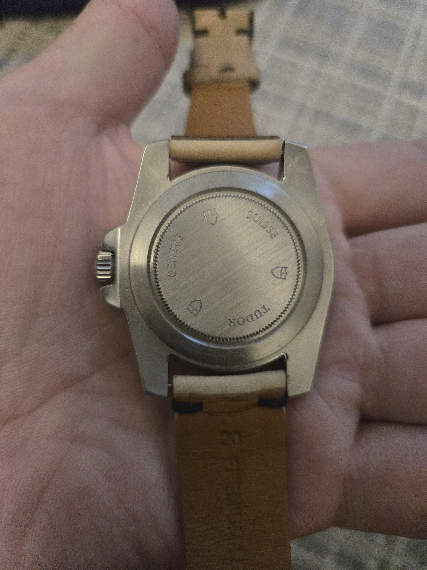 Tudor модел Grantour Date