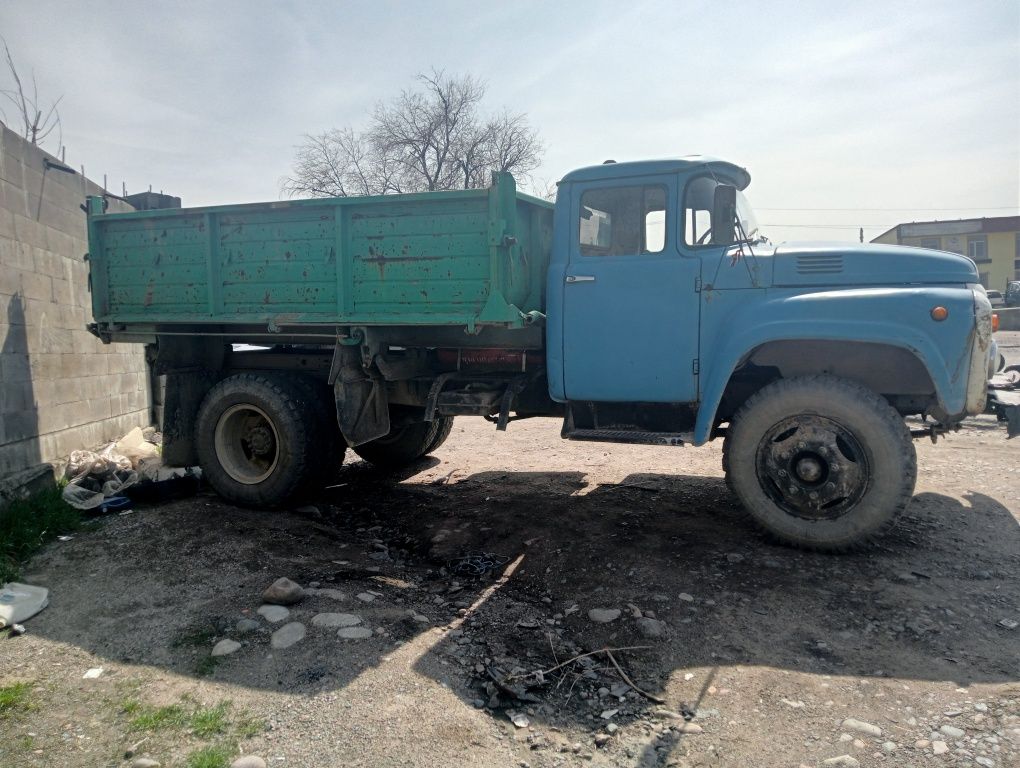 Доставка  ЗИЛ сыпучих материалов
