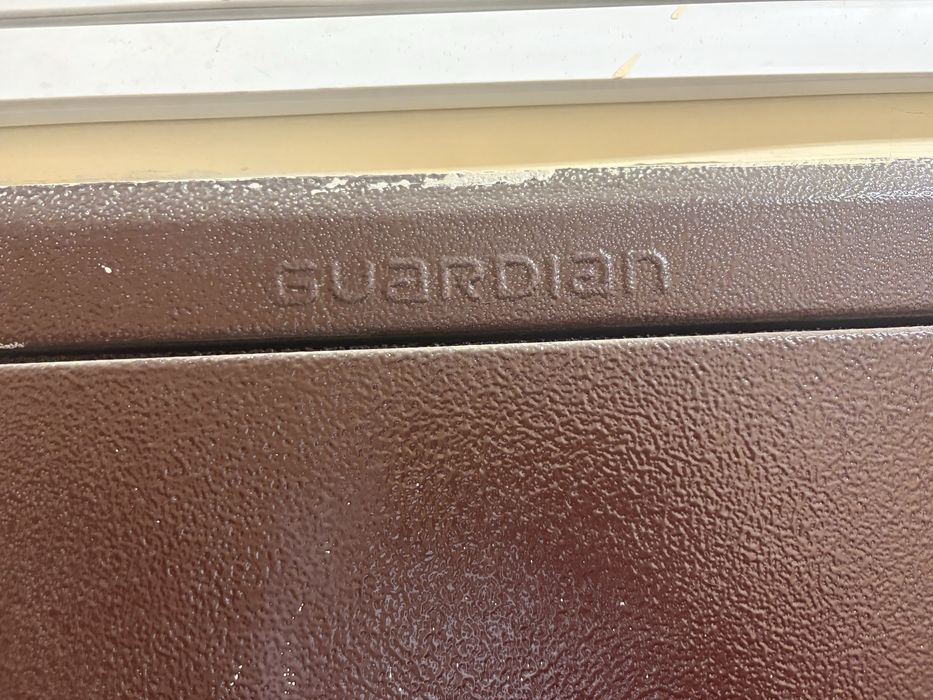 Продам дверь входную