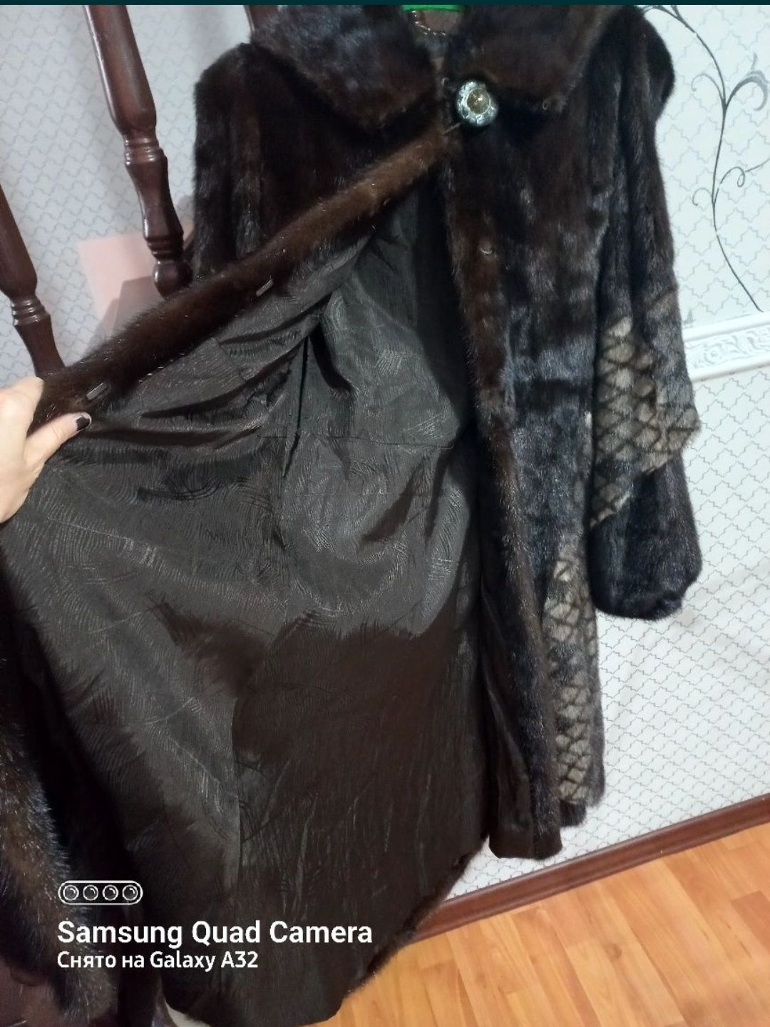 Продаю норковую шубу