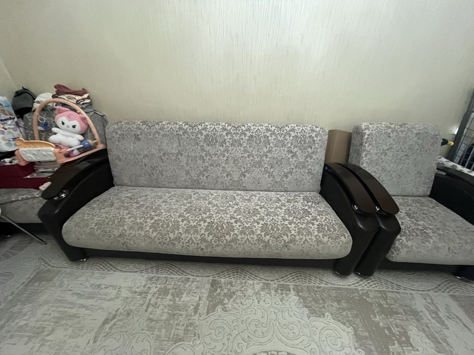 Диван и кресла.!.