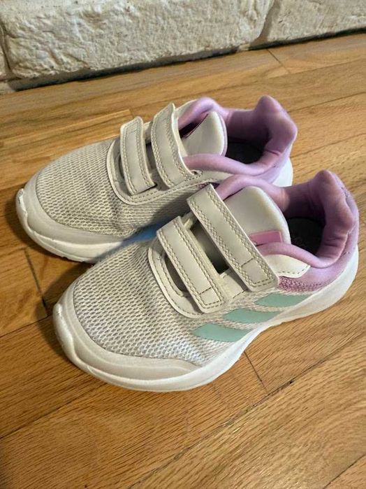 Маратонки Adidas, 28 номер