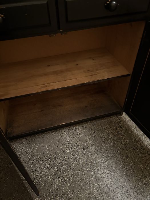 Бюфет дървен масив