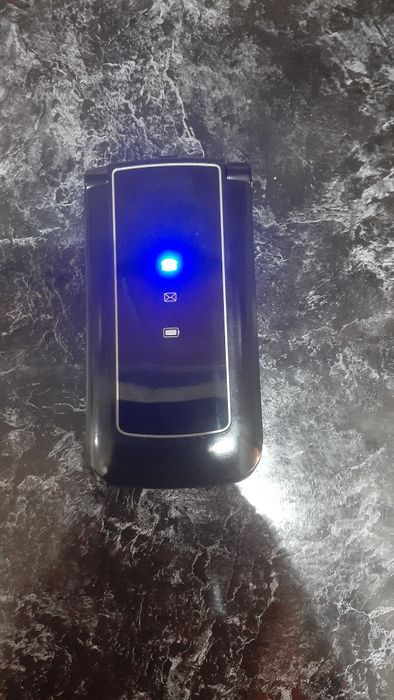 Novey A70R telefoni sotiladi