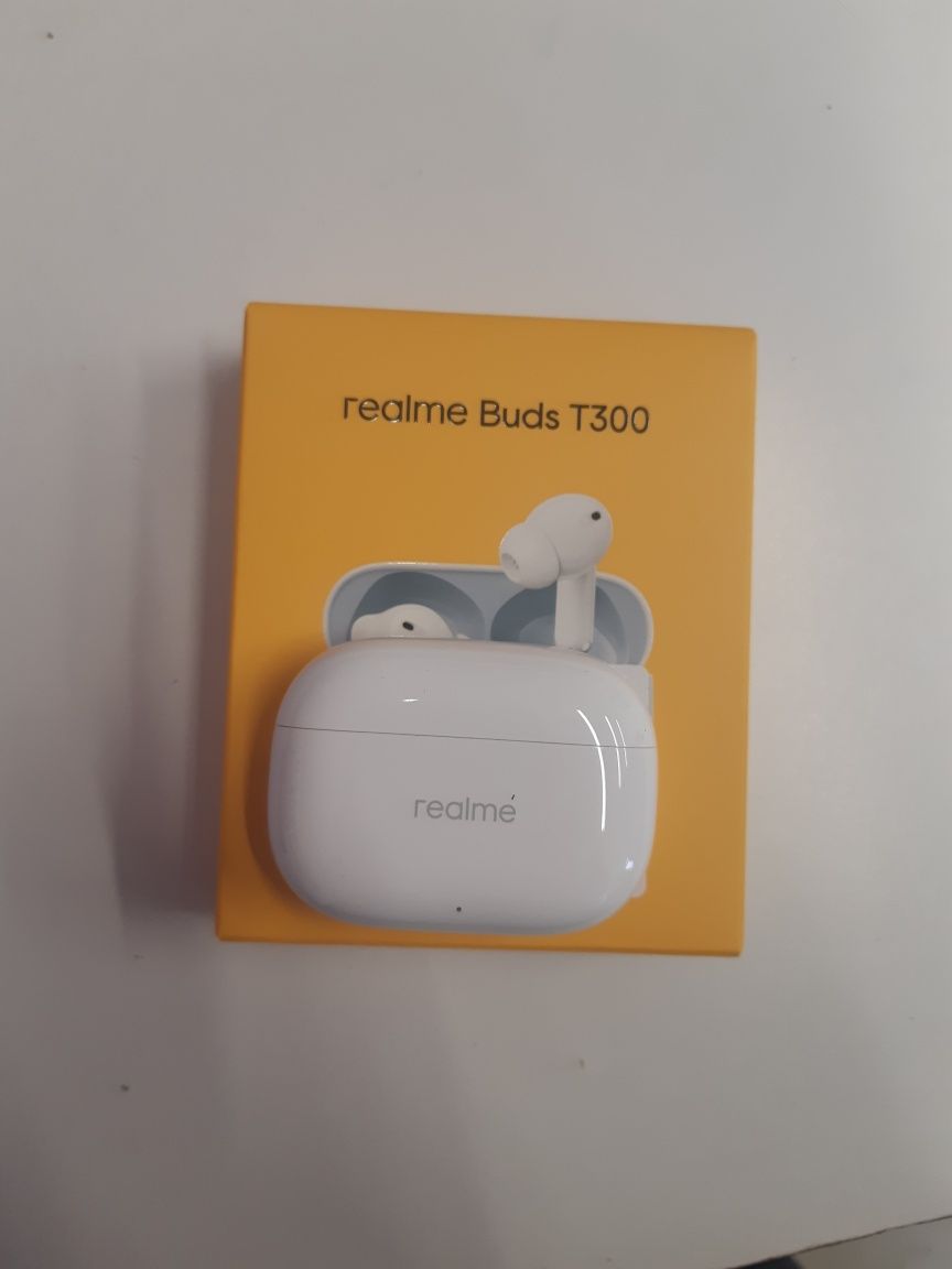 realme Buds T300 в новом состоянии